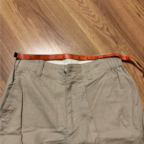 Uniqlo Linen-Cotton Tapered Pants - Picture 5 of 5